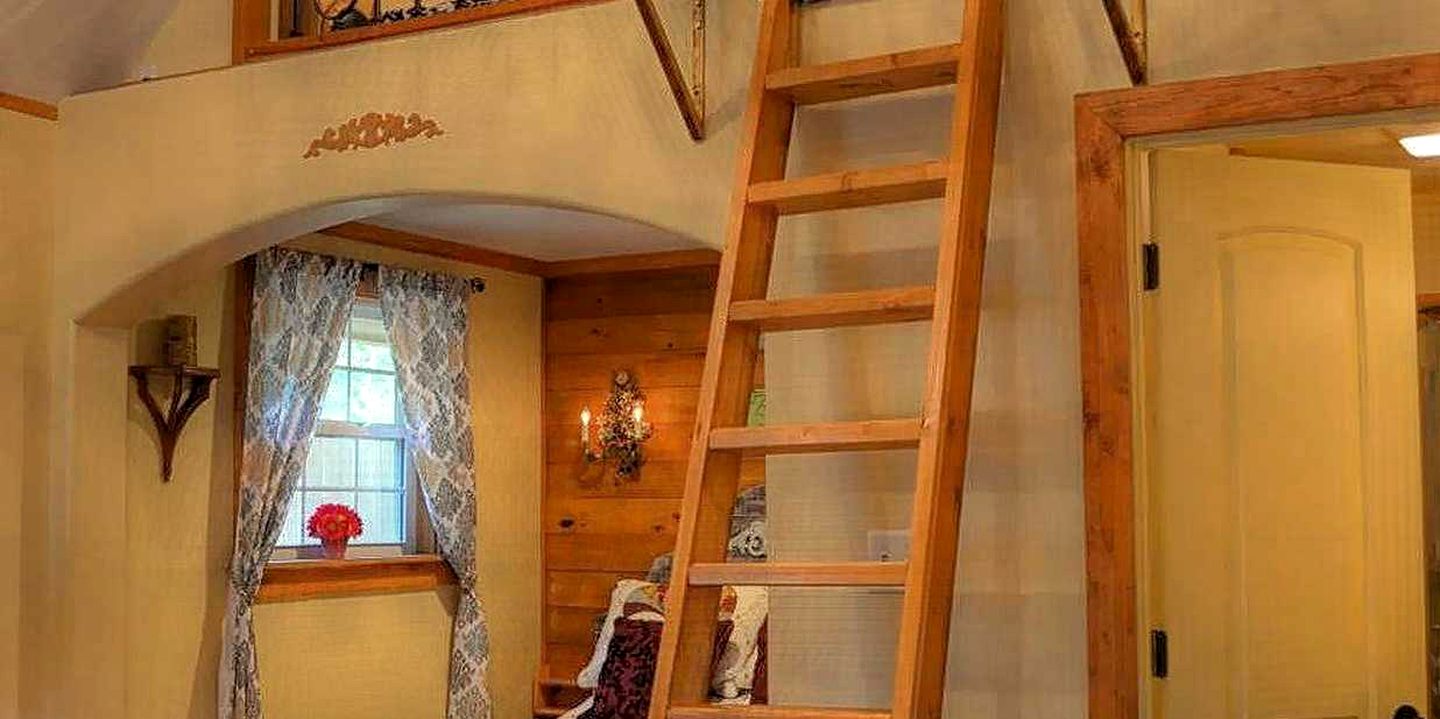 Homey Vacation Rental with Breakfast Included in Fredericksburg, Texas