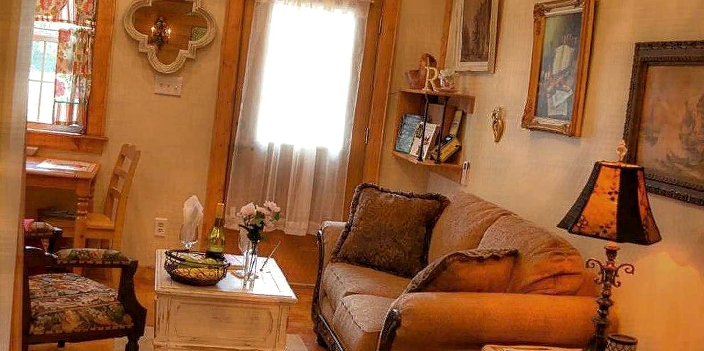 Homey Vacation Rental with Breakfast Included in Fredericksburg, Texas