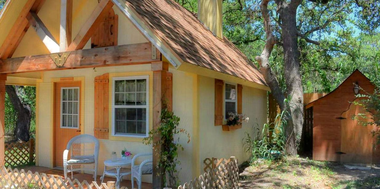 Homey Vacation Rental with Breakfast Included in Fredericksburg, Texas
