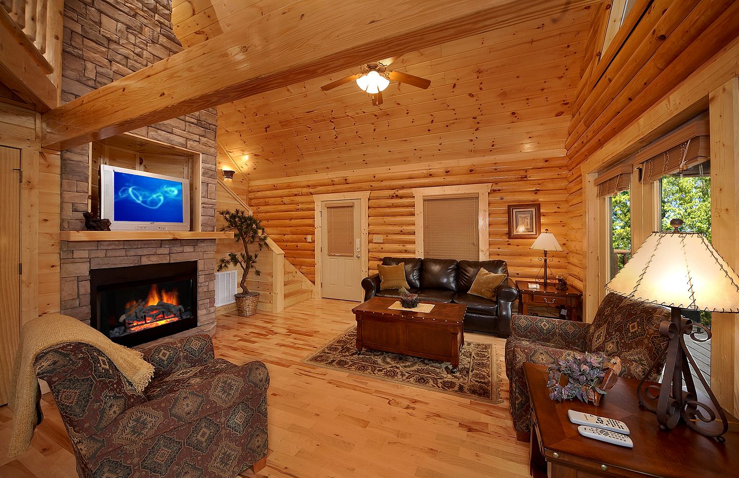 Gorgeous Gatlinburg Cabin Retreat for a Great Smokies Vacation
