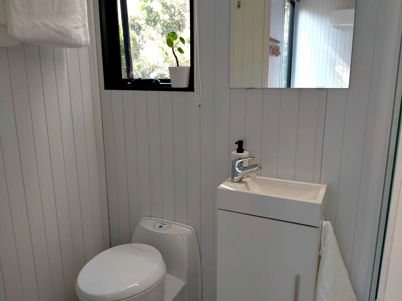 Spetacular Secluded Tiny House in Cudgera Creek, New South Wales