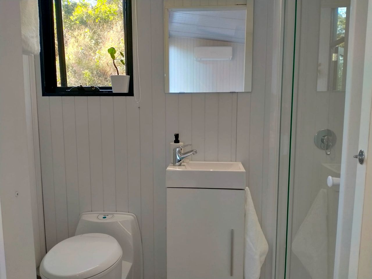 Spetacular Secluded Tiny House in Cudgera Creek, New South Wales