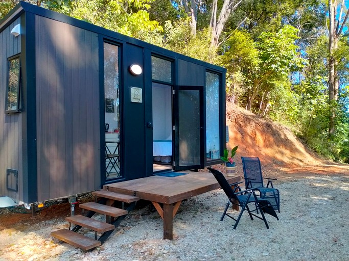 Tiny Houses (Australia, Cudgera Creek, New South Wales)