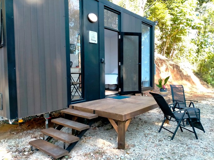 Tiny Houses (Australia, Cudgera Creek, New South Wales)