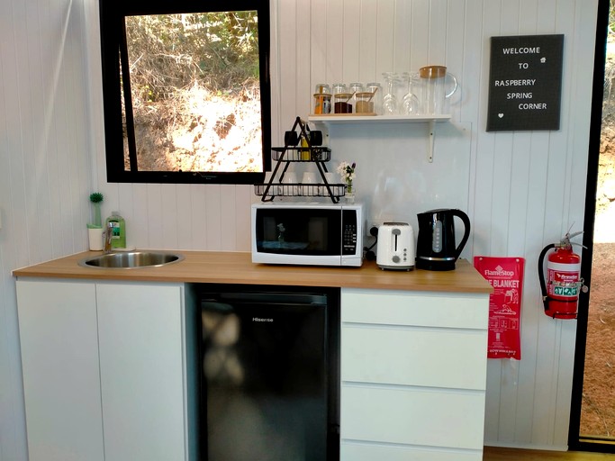 Tiny Houses (Australia, Cudgera Creek, New South Wales)