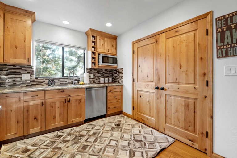 Cabins (United States of America, Big Bear, California)