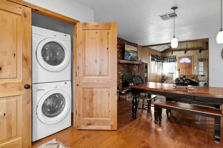 Cabins (United States of America, Big Bear, California)