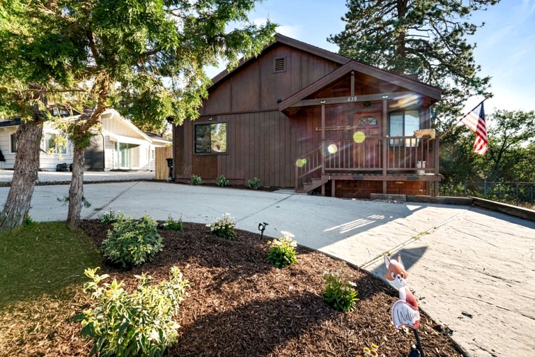 Cabins (United States of America, Big Bear, California)