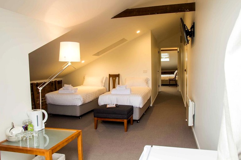 Nature Lodges (Bothwell, Tasmania, Australia)