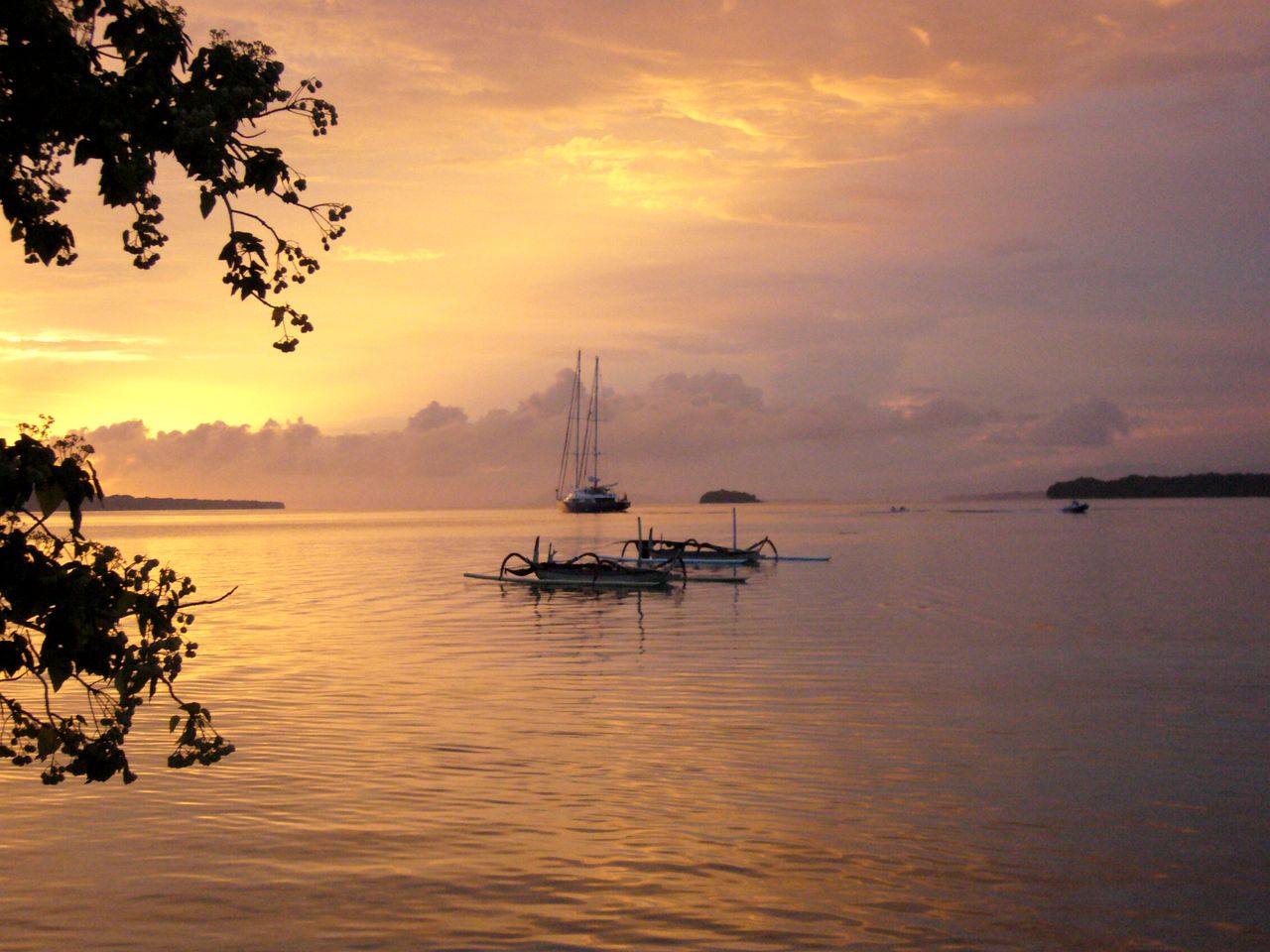 Deluxe Villa with Private Ocean Access in Luganville on Islands of Vanuatu