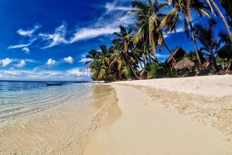 Huts (Ambodifotatra, Toamasina Province, Madagascar)