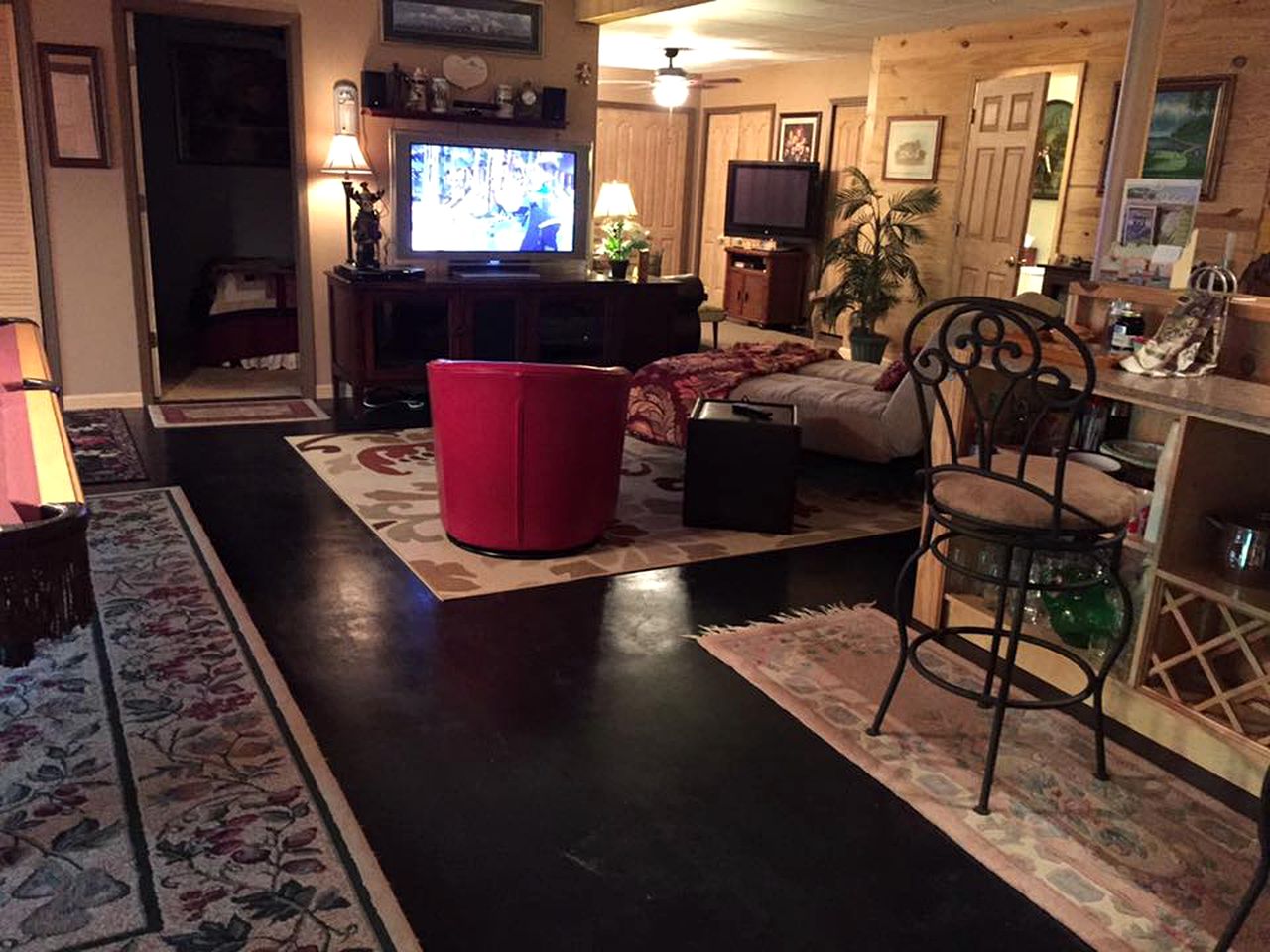 Secluded Log Cabin Apartment Nestled in Trees near Lake Lure, North Carolina