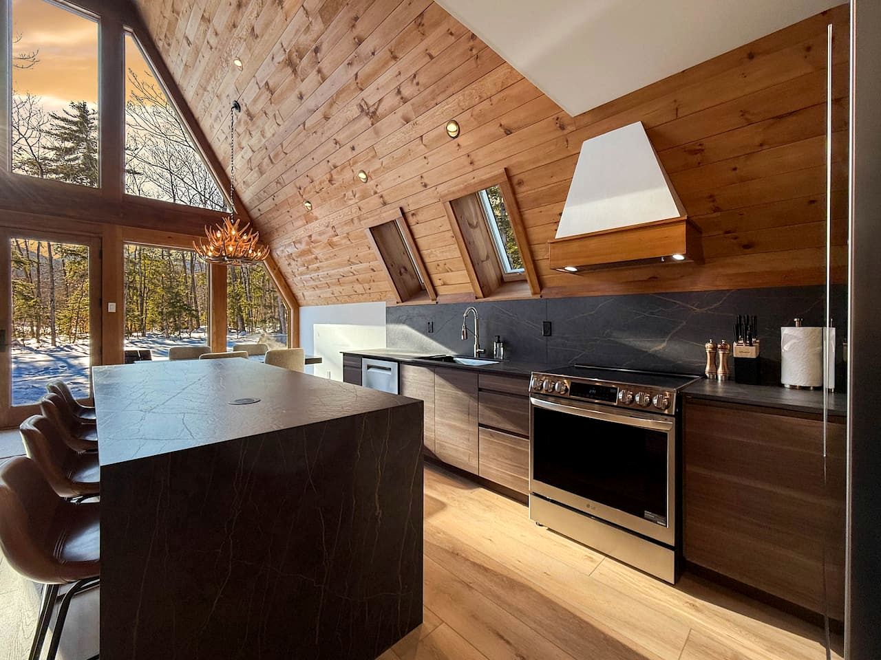 Luxurious A-Frame Retreat with Hot Tub and Fire Pit in Bartlett, New Hampshire