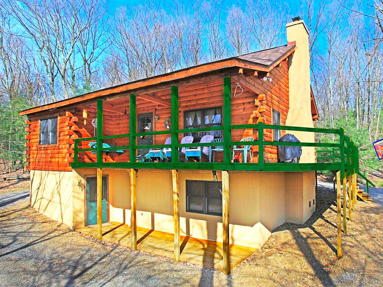 Log Cabin Beltzville Lake State Park, Pennsylvania Glamping Hub