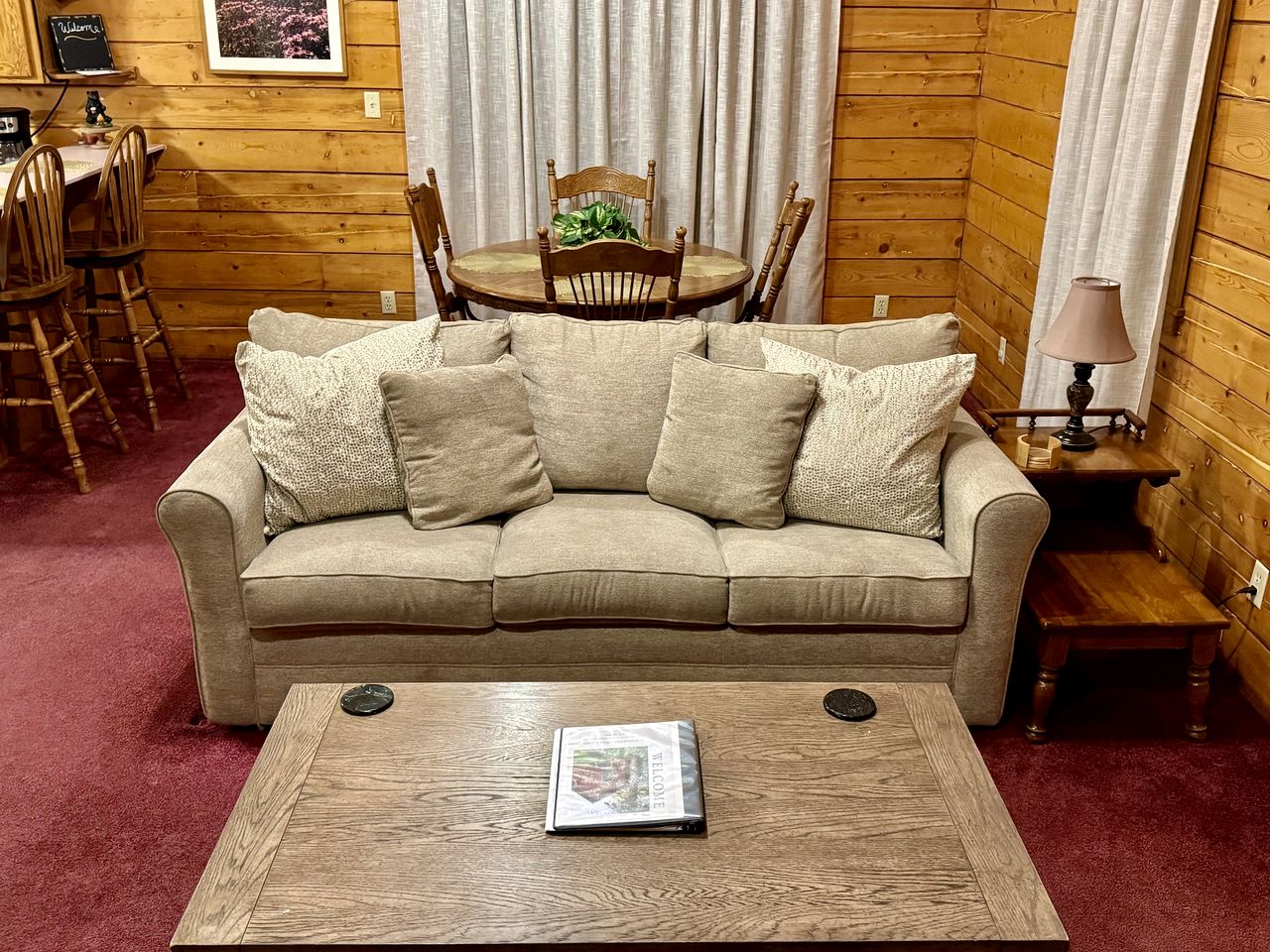 Real Private Cabin with Idyllic for a Secluded Romantic Getaway in Arkansas