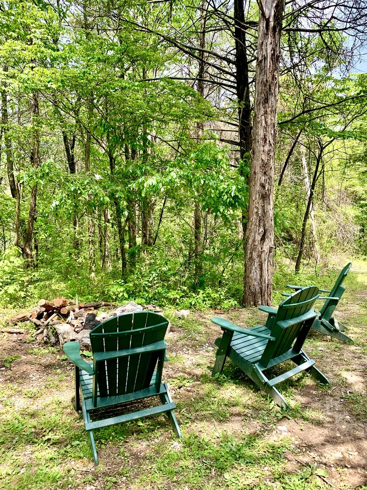 Real Private Cabin with Idyllic for a Secluded Romantic Getaway in Arkansas