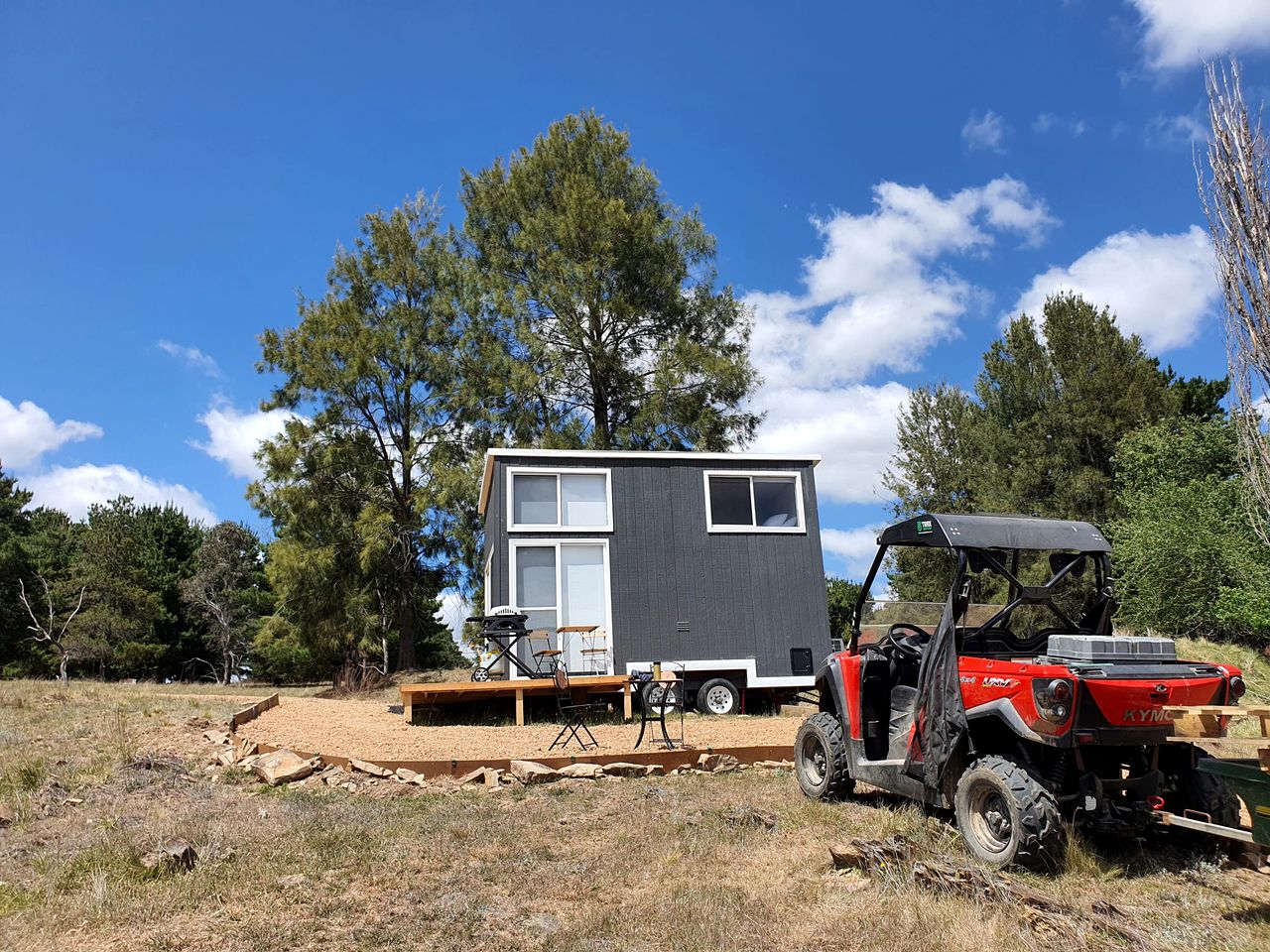 Comfortable Pet-Friendly Tiny House with Living Area, Loft and Barbecue in New South Wales, Australia