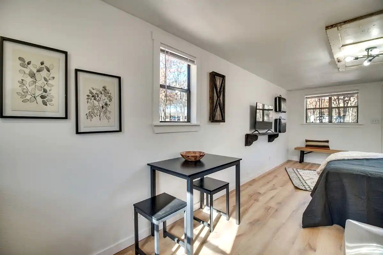 Cabins (United States of America, Gentry, Arkansas)