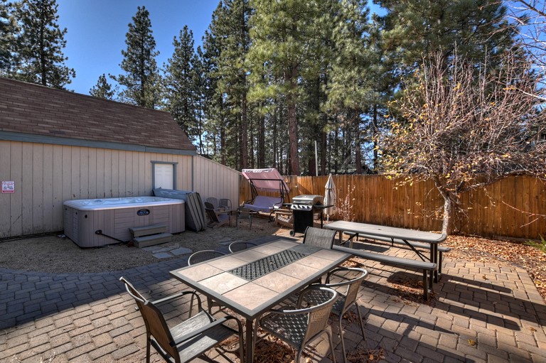 Cabins (United States of America, Big Bear Lake, California)