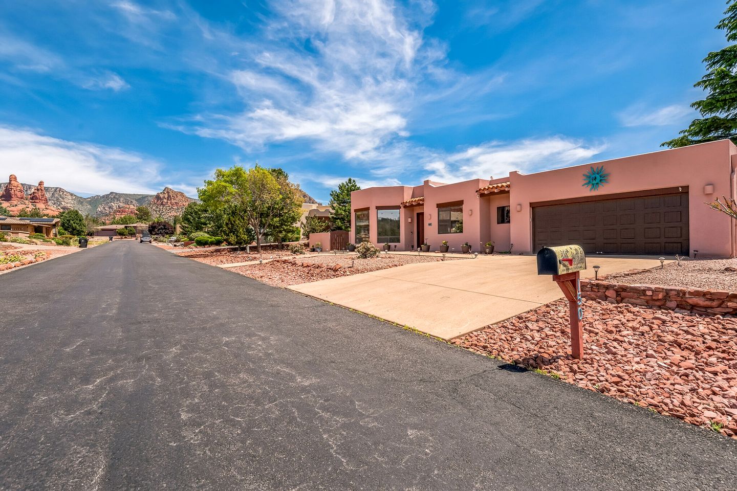 Idyllic Red Rock Vacation Rental with Hot Tub for Family and Group Getaways in Sedona, Arizona