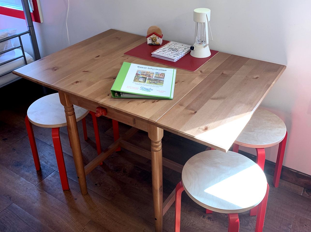 Amazing Puppy-Themed Dog-Friendly Tiny House near Bryson City, North Carolina