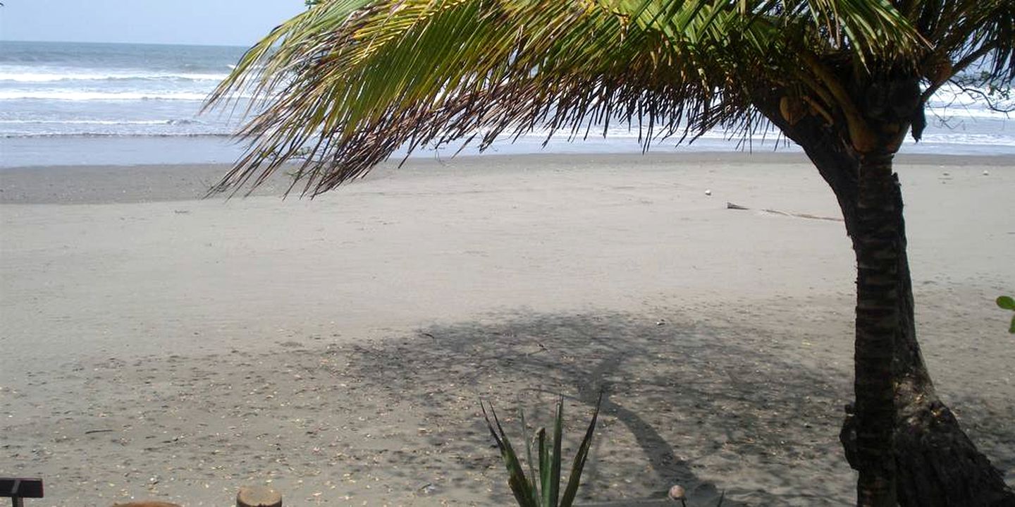 Family-Friendly Beach Cabin Rental with Private Balcony in Northwestern Nicaragua