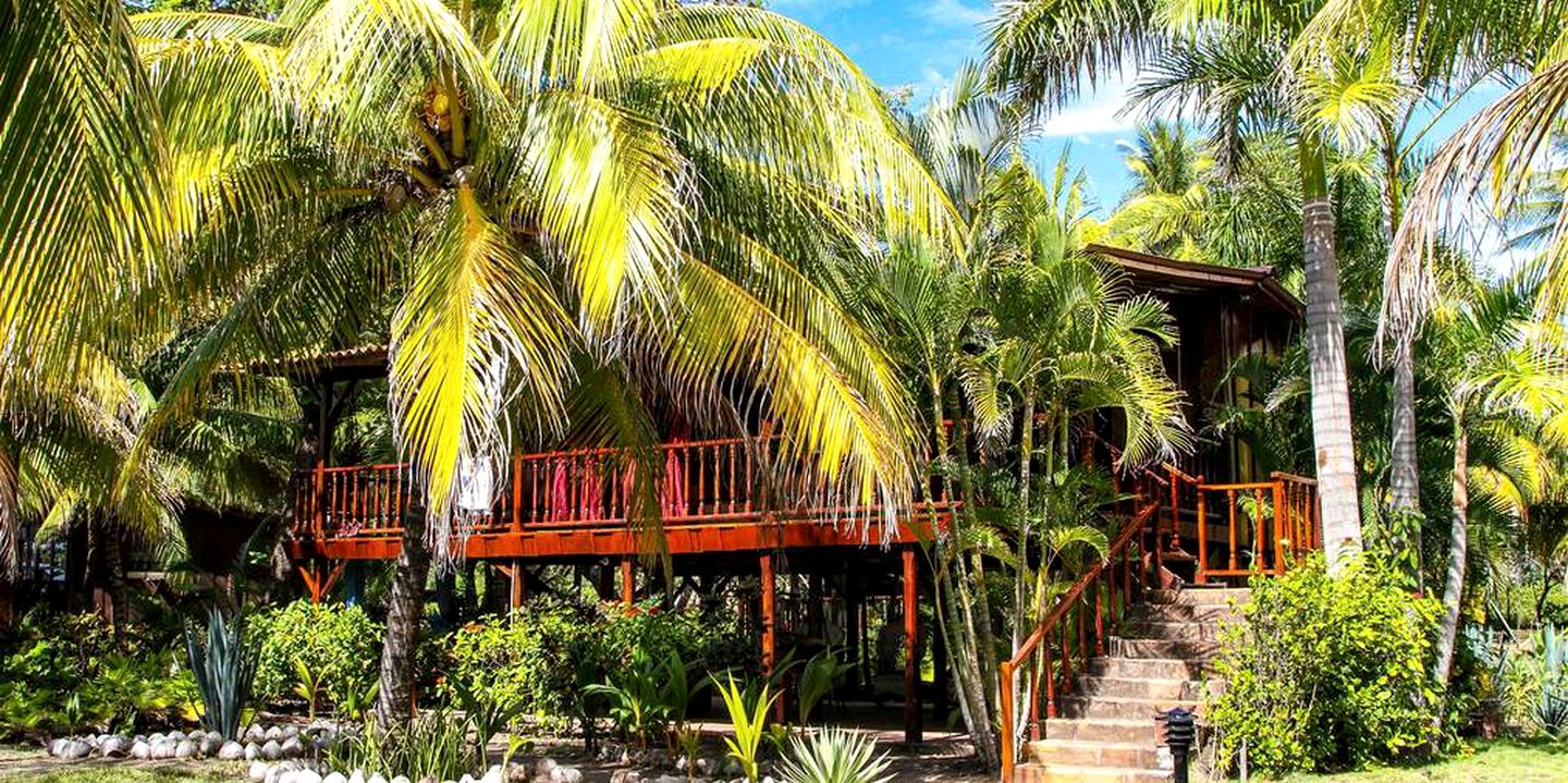 Cabins (Mechapa, Chinandega, Nicaragua)