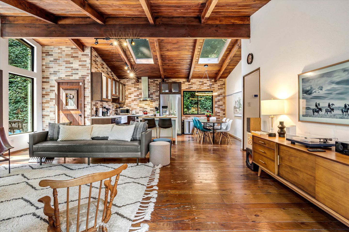 California Dream Vacation Rental for Unforgettable Family or Group Glamping in Monte Rio