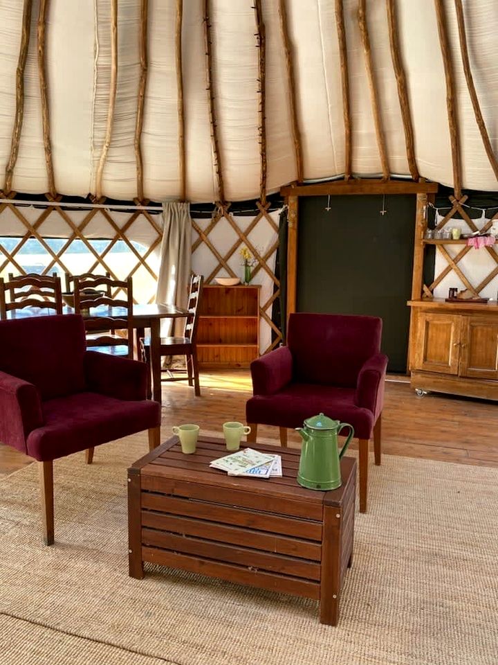 Handcrafted Countryside Yurt with Private Deck & Fire Pit in England, United Kingdom