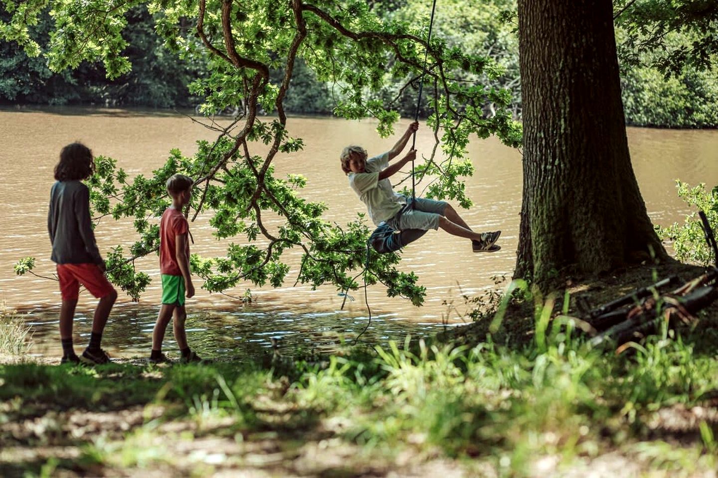 Handcrafted Countryside Yurt with Private Deck & Fire Pit in England, United Kingdom