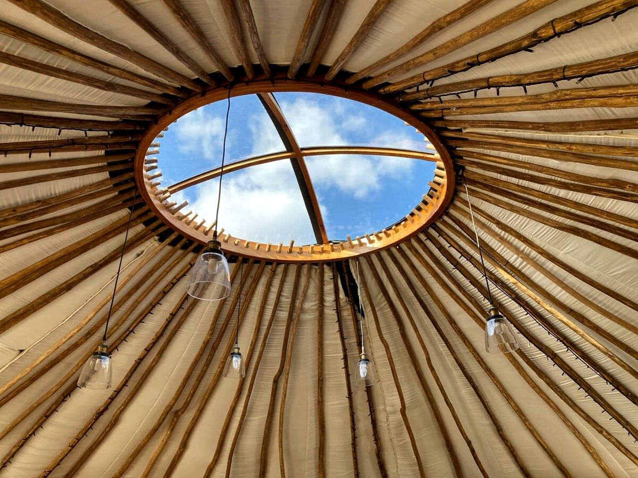 Handcrafted Countryside Yurt with Private Deck & Fire Pit in England, United Kingdom