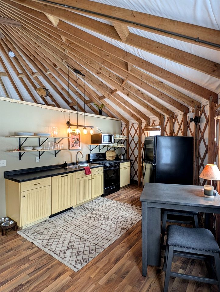 Peaceful Yurt in the Woods of Northern Wisconsin, Perfect for a Tranquil Getaway