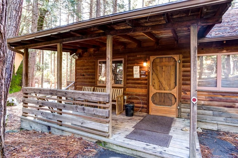 Log Cabins (Wawona, California, United States)