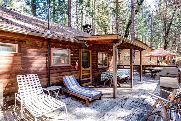 Log Cabins (Wawona, California, United States)