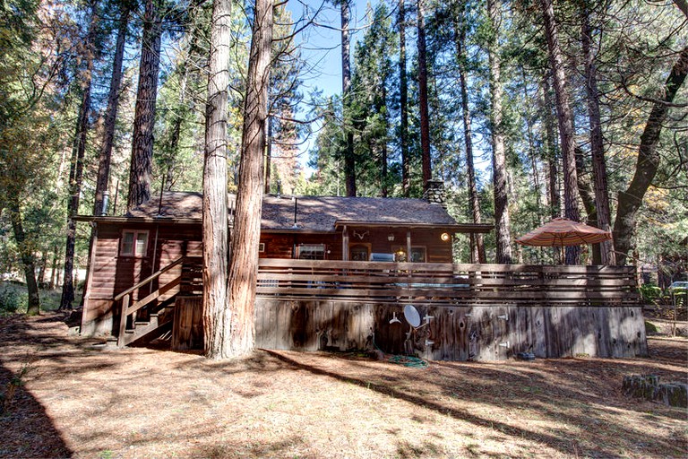 Log Cabins (Wawona, California, United States)