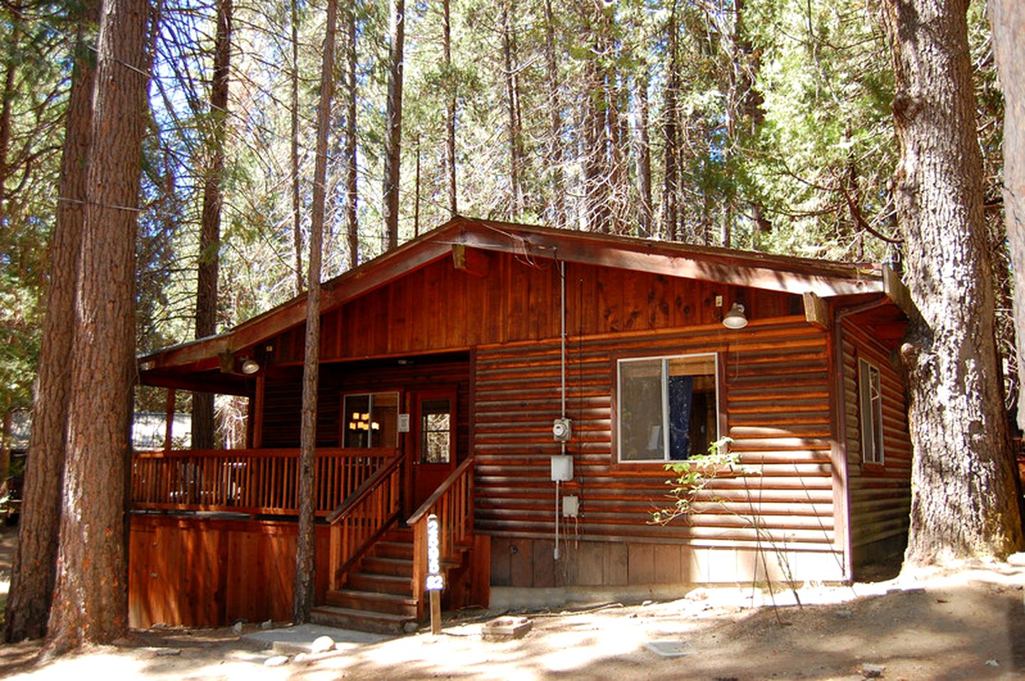 Pet-Friendly Cabin Nestled in Pine Forest near Chilnualna Falls, California