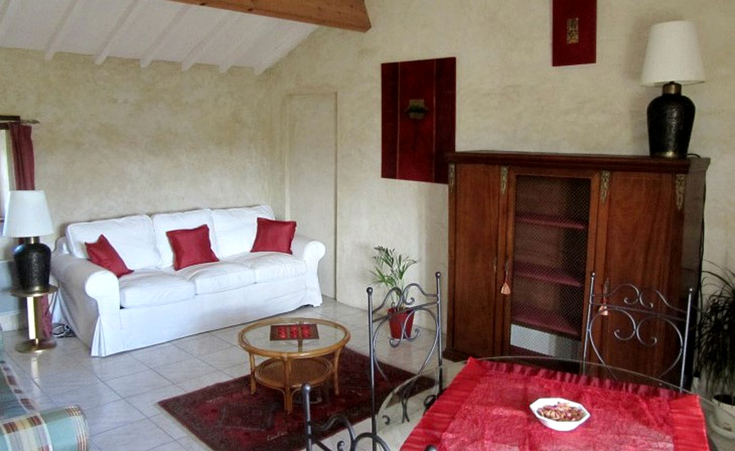 Refined Holiday Cottage in Countryside of Saires, France