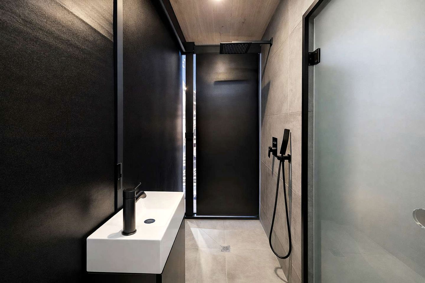 Minimalist Mirror Studio Stay with Red Rock Views near Capitol Reef, Torrey Utah