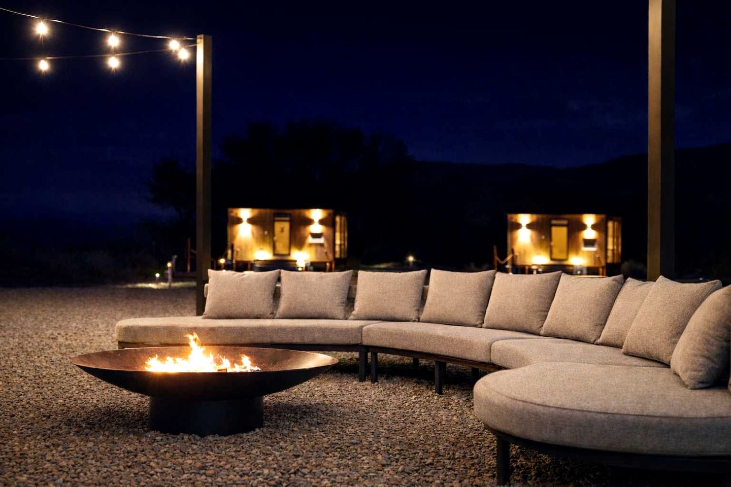 Minimalist Mirror Studio Stay with Red Rock Views near Capitol Reef, Torrey Utah