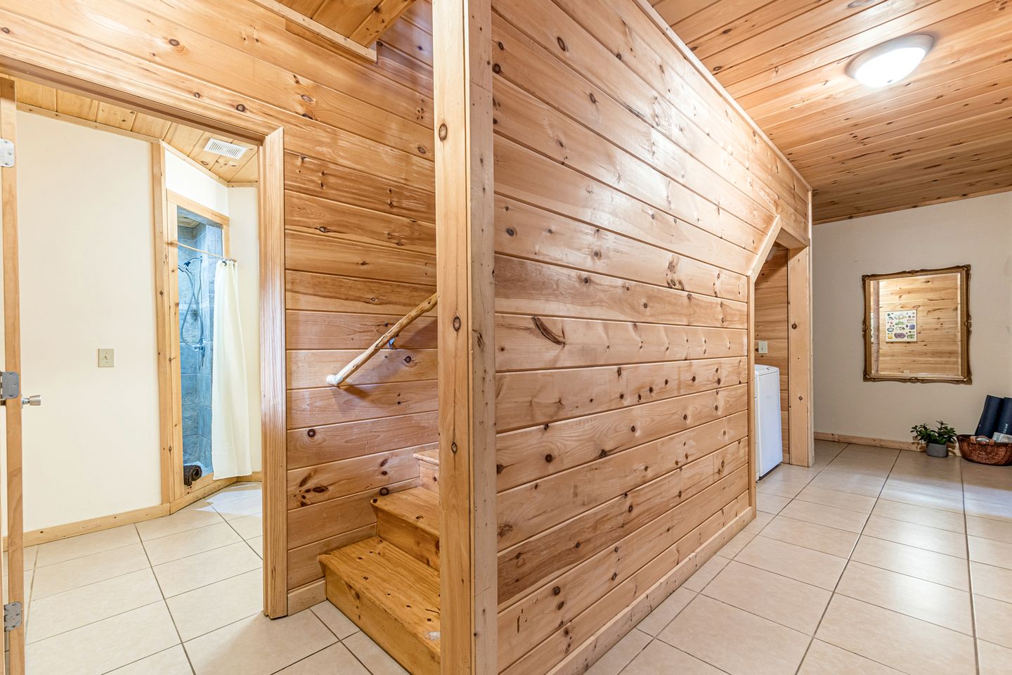 Refreshed Cabin with Spa and Private Deck in Sautee Nacoochee, Georgia