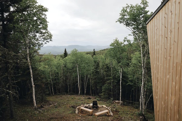 Cabins (Canada, --, --)