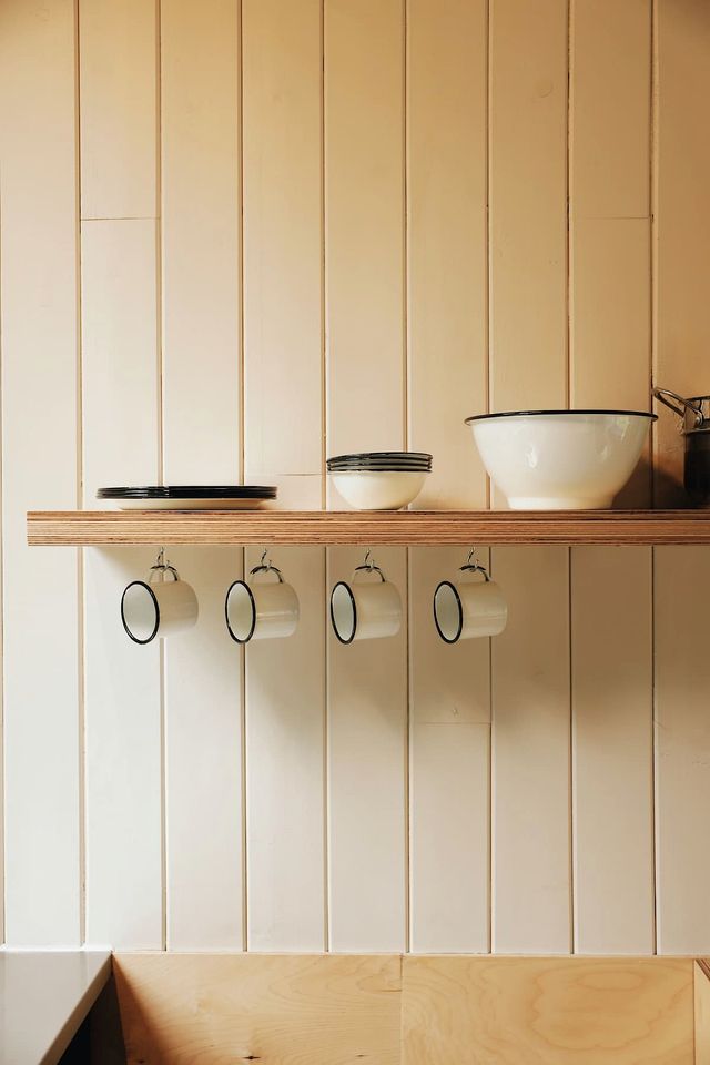 Serene Off-Grid Glamping Cabin in Charlevoix, Quebec, Perfect for a Weekend of Relaxation in Nature