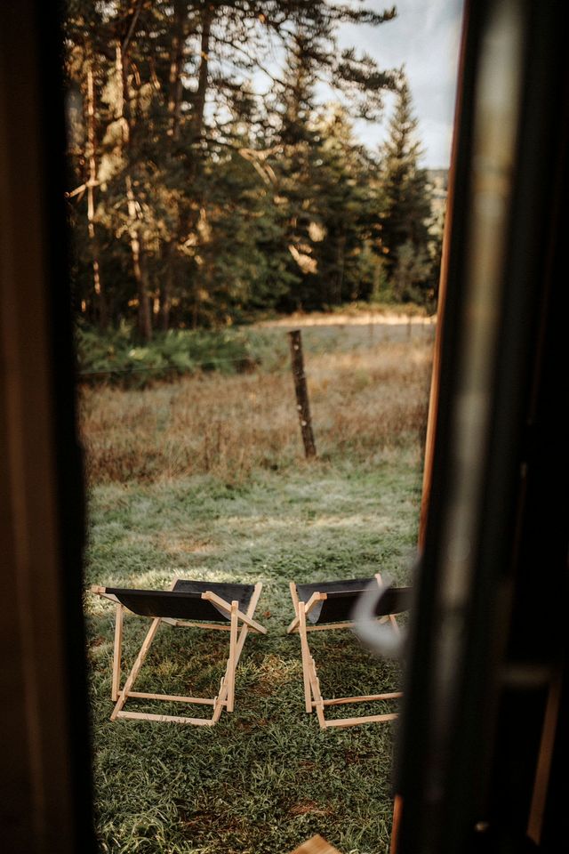 Panoramic Tiny Home with Stunning Forest Views Near Riotord, France