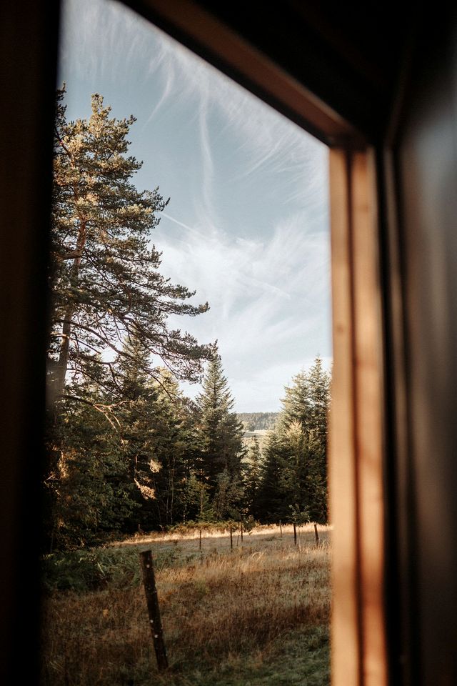 Panoramic Tiny Home with Stunning Forest Views Near Riotord, France