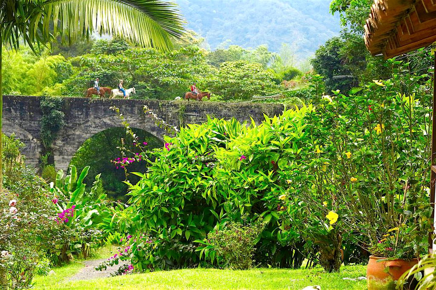Secluded Riverside Vacation Rental with Gorgeous Surroundings near Salento, Colombia