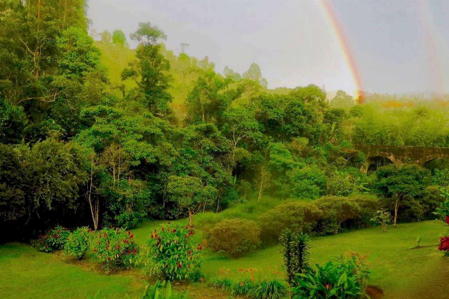Family-Friendly Vacation Rental in Idyllic Setting near Santa Rita Waterfall, Colombia