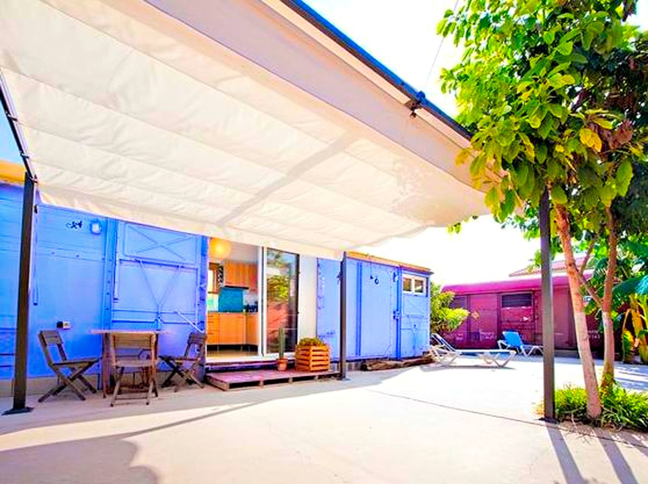 Rehabilitated Luxurious Railroad Cars for a Glamping Getaway in Murcia, Spain