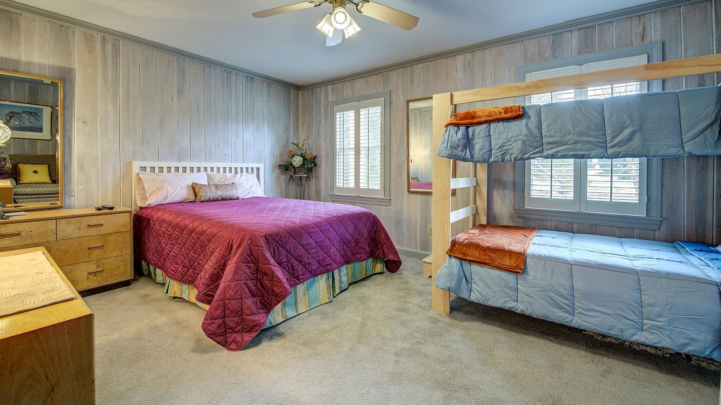 Incredible Luxury Villa in Private Oceanfront Gated Community near Pawleys Island, South Carolina