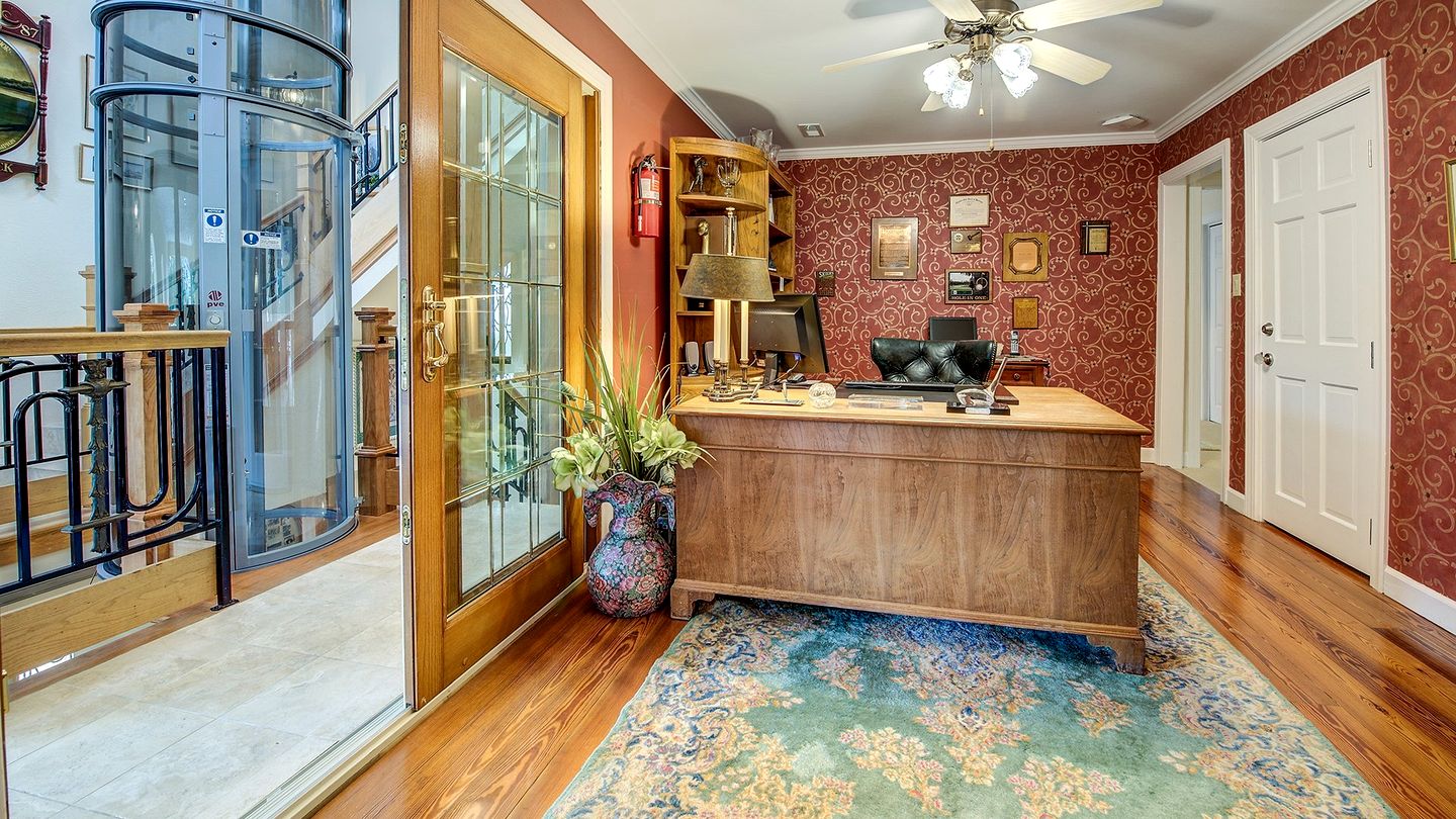 Incredible Luxury Villa in Private Oceanfront Gated Community near Pawleys Island, South Carolina