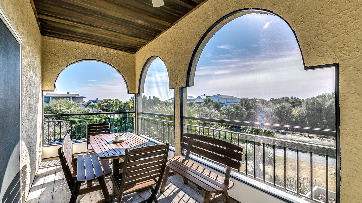 Incredible Luxury Villa in Private Oceanfront Gated Community near Pawleys Island, South Carolina